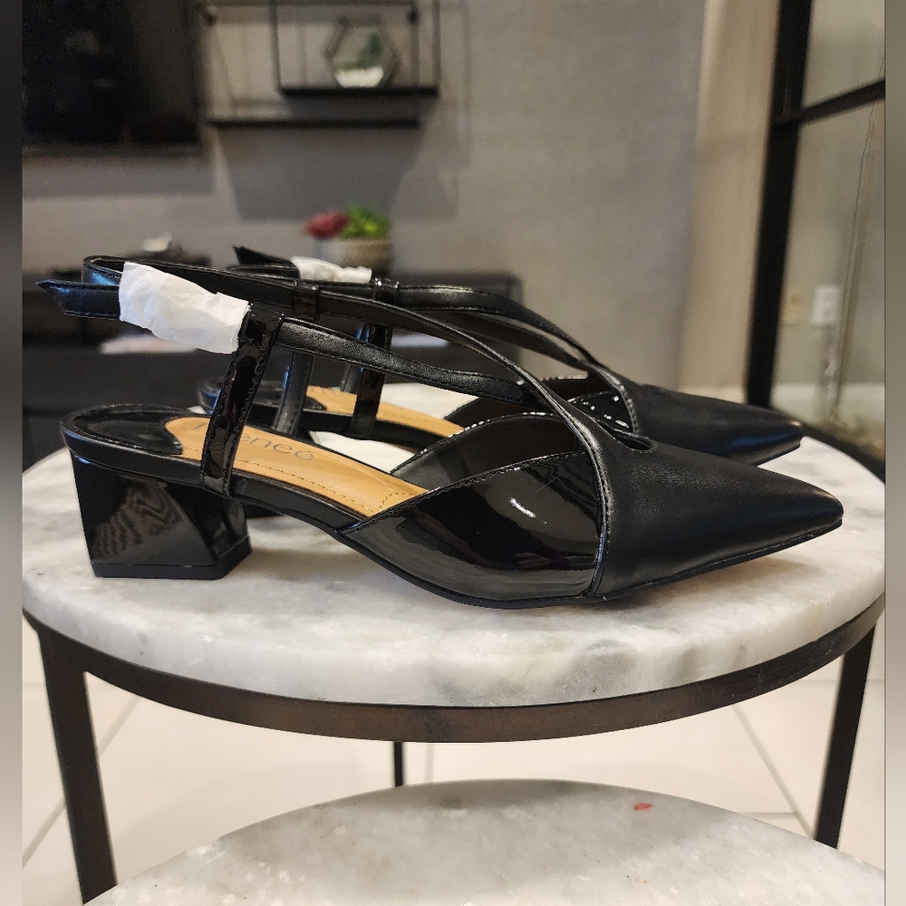 Brand New-J.Renee Black Women's Shoes!!โ๏ธ๐โ๏ธ - Picture 2 of 8